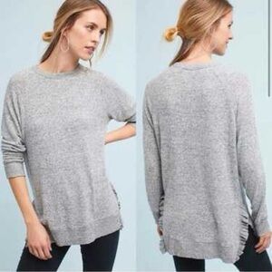 Like New Anthropologie Postmark Gia Split Ruffle Hem V-Neck Sweater